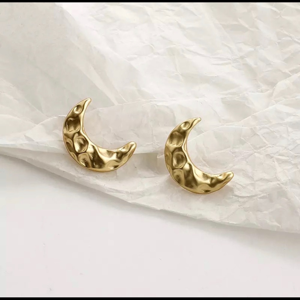Moon gold plated earrings